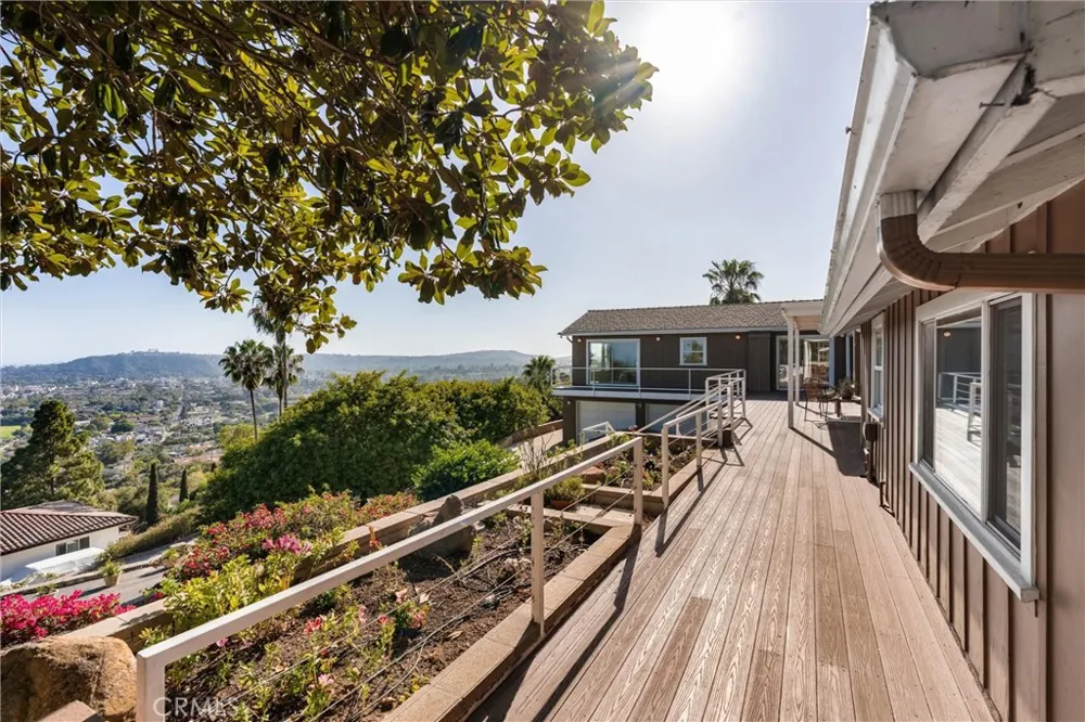 33 Loma Media Road Santa Barbara, CA 93103