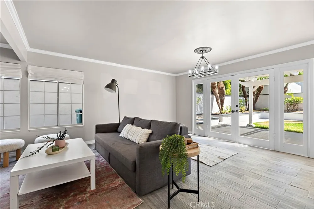 10946 El Chino Fountain Valley, CA 92708