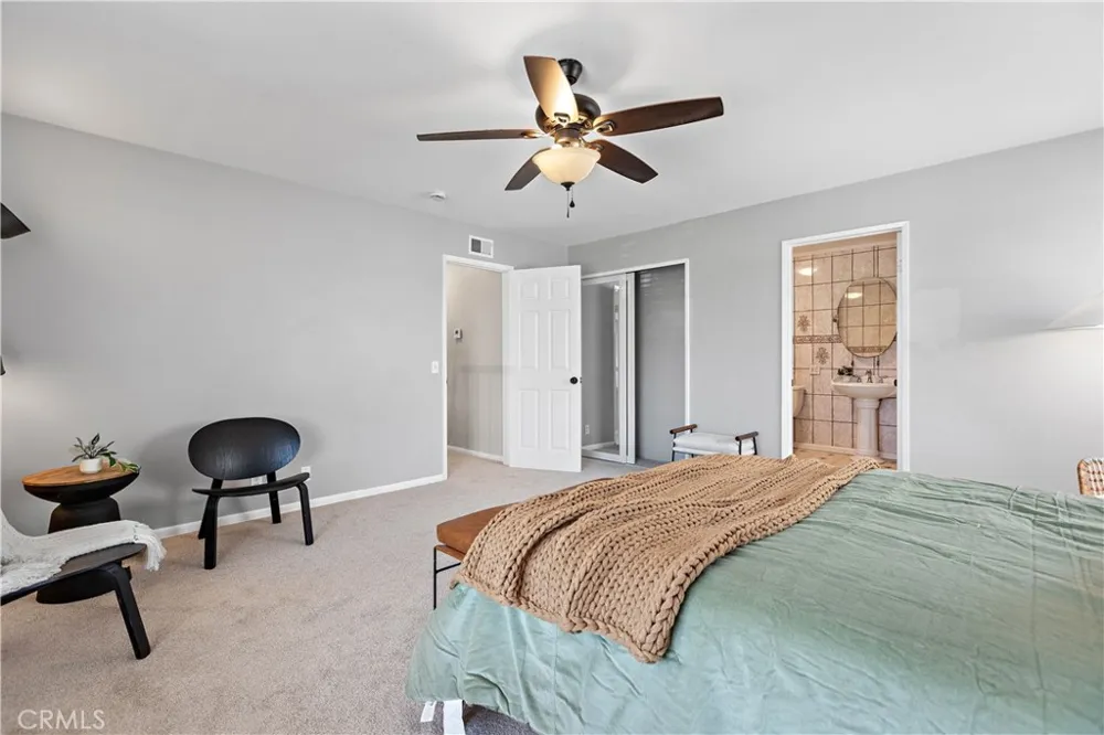 10946 El Chino Fountain Valley, CA 92708