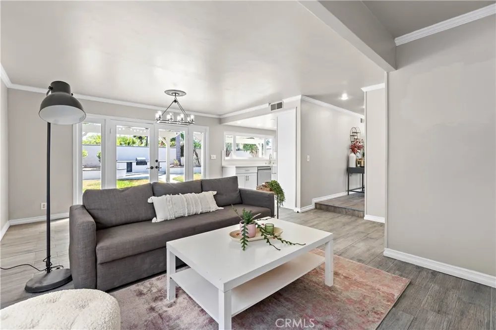 10946 El Chino Fountain Valley, CA 92708