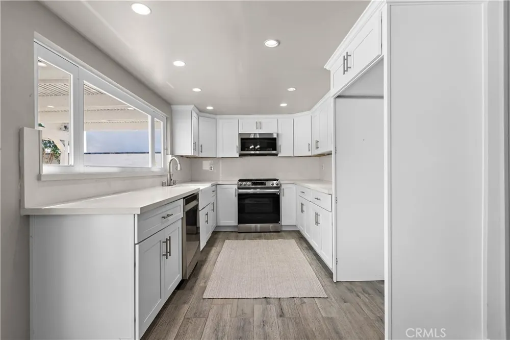 10946 El Chino Fountain Valley, CA 92708