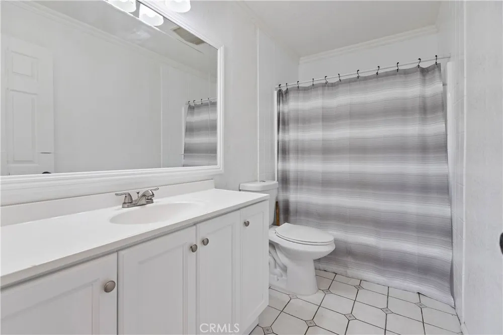 10946 El Chino Fountain Valley, CA 92708