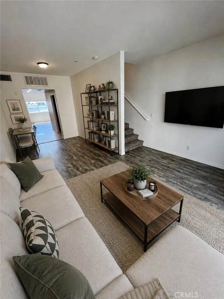 17168 Newhope #202 Fountain Valley, CA 92708