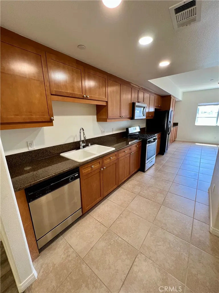 17168 Newhope #202 Fountain Valley, CA 92708