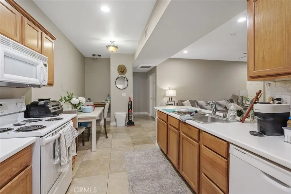 24909 Madison Avenue #1811 Murrieta, CA 92562