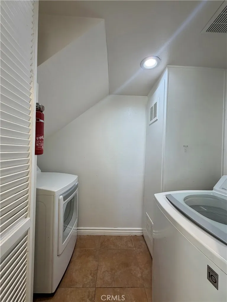 97 Fallingstar #56 Irvine, CA 92614