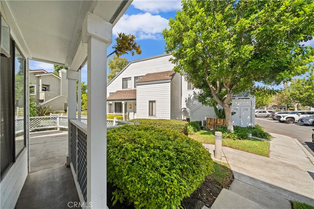 97 Fallingstar #56 Irvine, CA 92614
