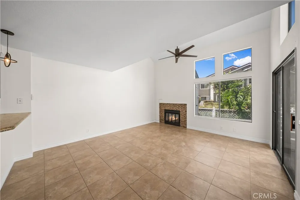 97 Fallingstar #56 Irvine, CA 92614