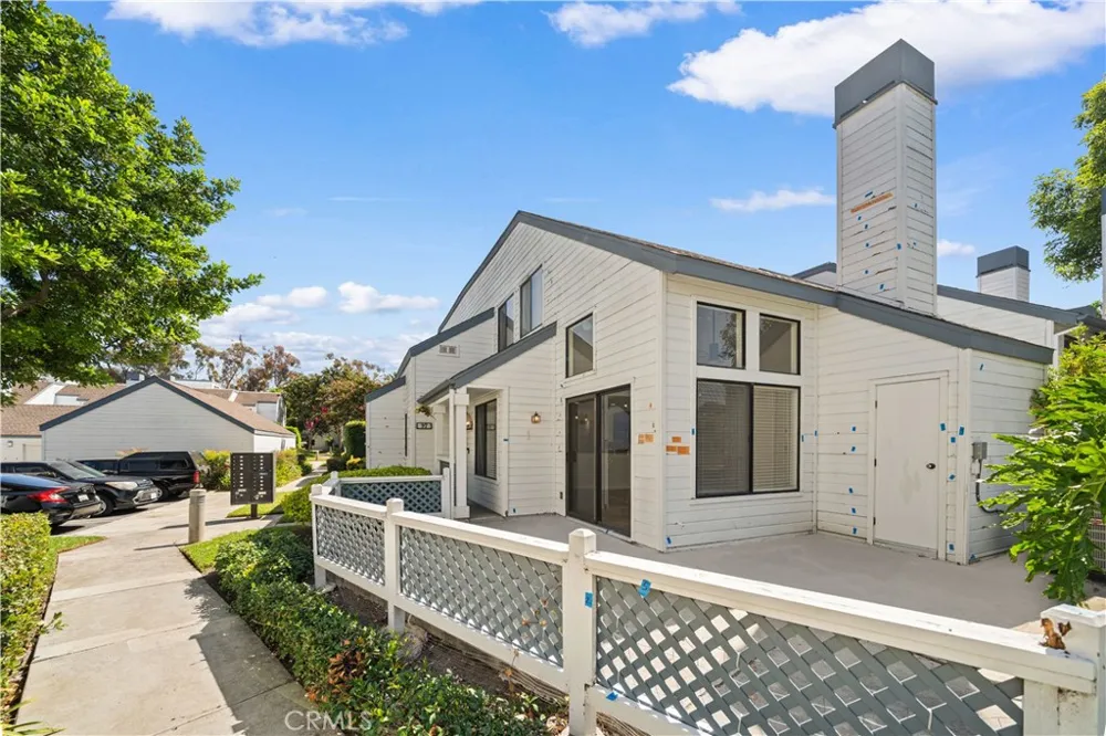97 Fallingstar #56 Irvine, CA 92614