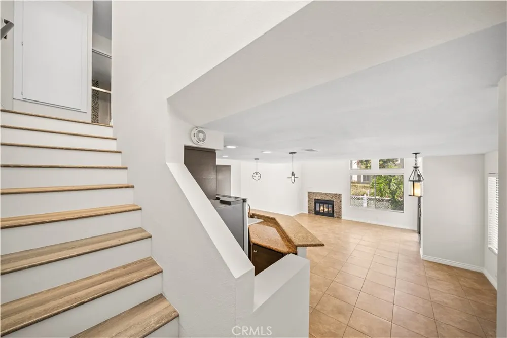 97 Fallingstar #56 Irvine, CA 92614
