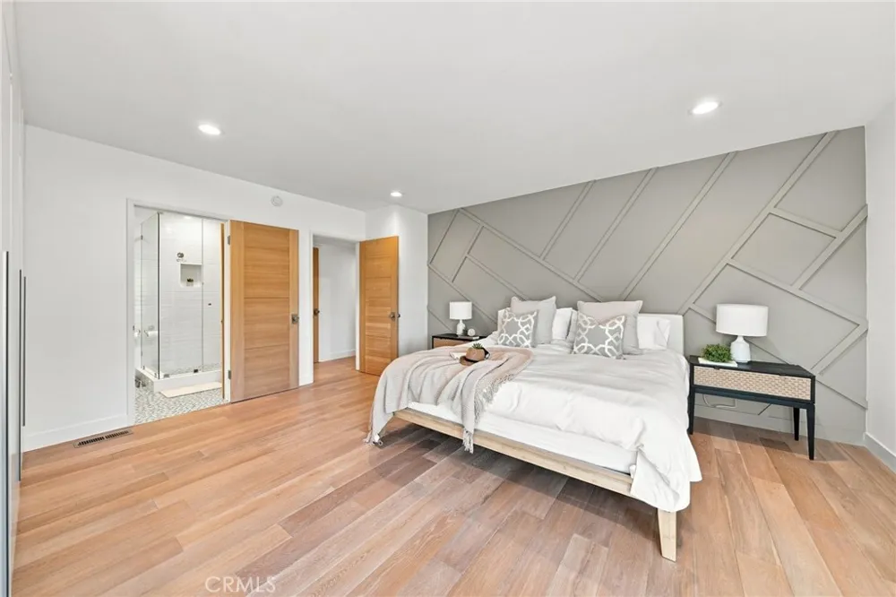 3608 Hampstead Road La Canada Flintridge, CA 91011
