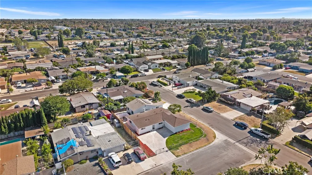 11322 Salinaz Avenue Garden Grove, CA 92843