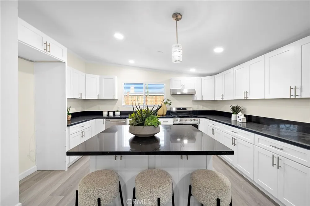 11322 Salinaz Avenue Garden Grove, CA 92843
