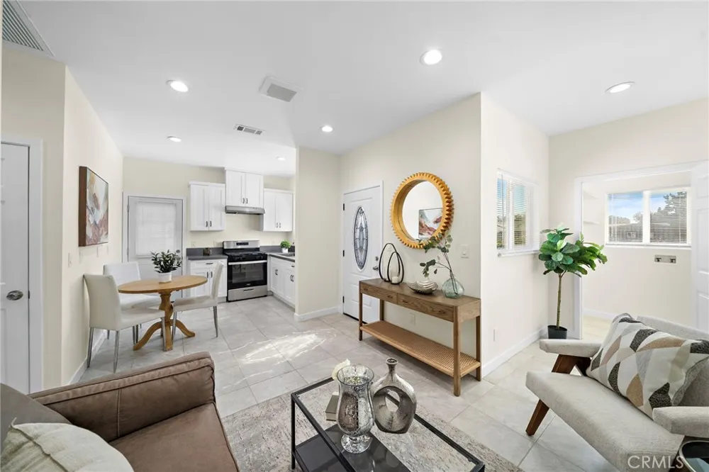 11322 Salinaz Avenue Garden Grove, CA 92843