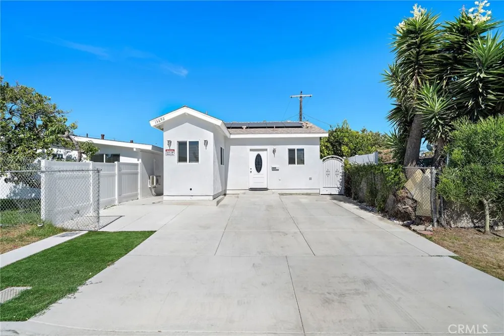 11322 Salinaz Avenue Garden Grove, CA 92843