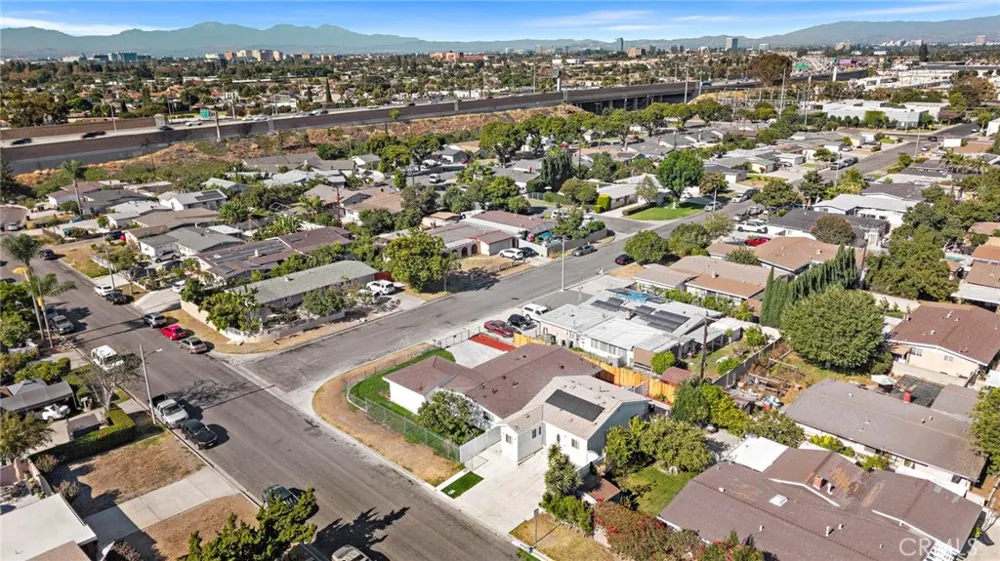 11322 Salinaz Avenue Garden Grove, CA 92843