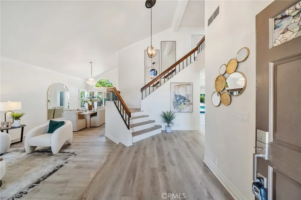 919 W 14th st Upland, CA 91786