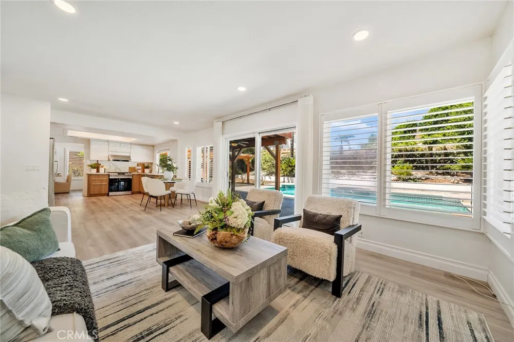919 W 14th st Upland, CA 91786