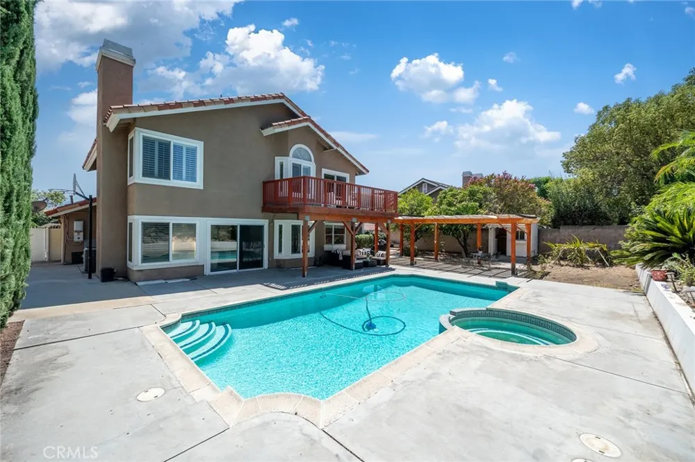 919 W 14th st Upland, CA 91786