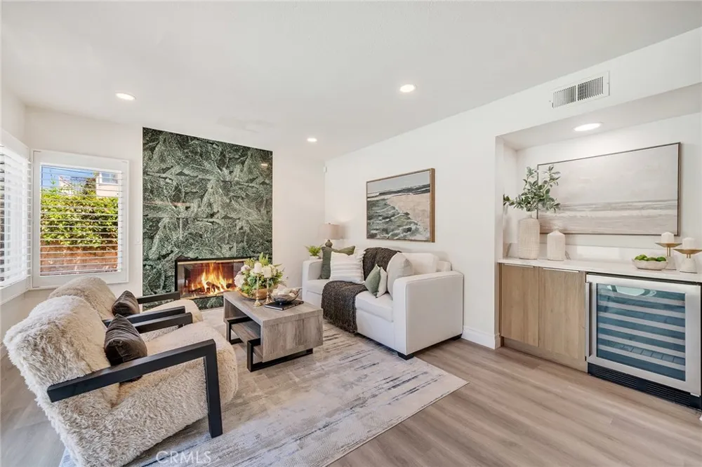 919 W 14th st Upland, CA 91786