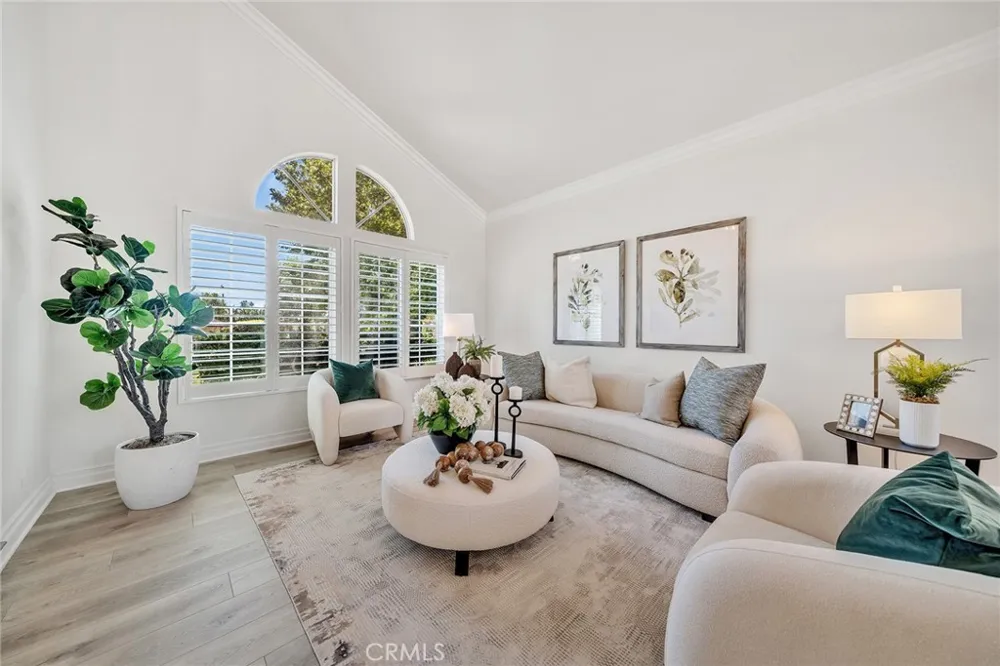 919 W 14th st Upland, CA 91786