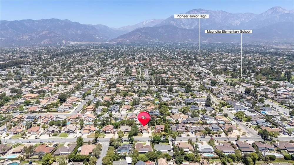 919 W 14th st Upland, CA 91786