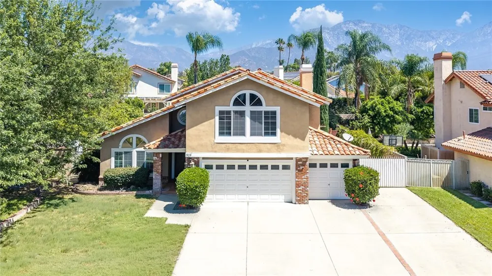 919 W 14th st Upland, CA 91786