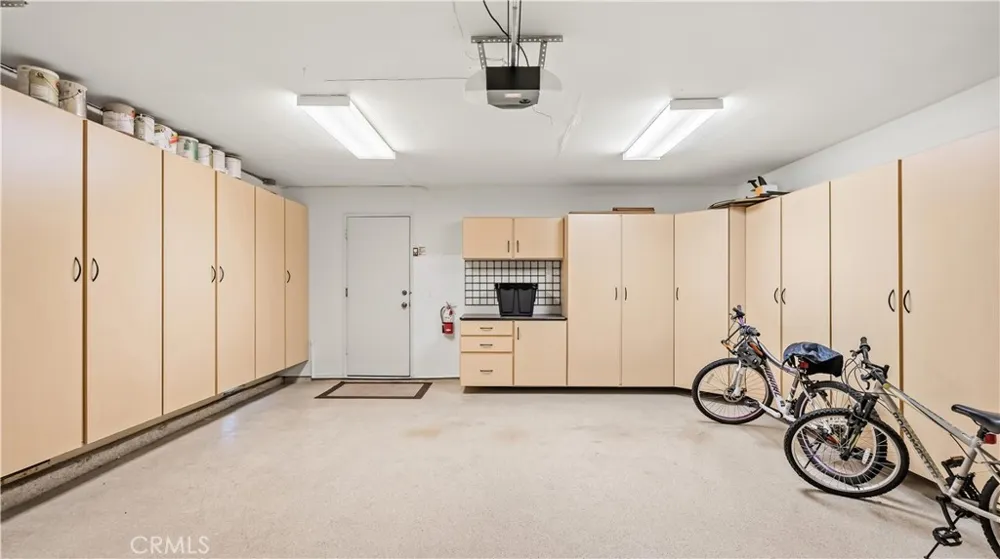 44 Silkberry Irvine, CA 92614