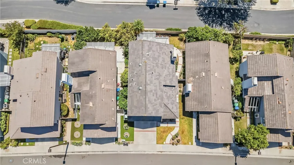 44 Silkberry Irvine, CA 92614