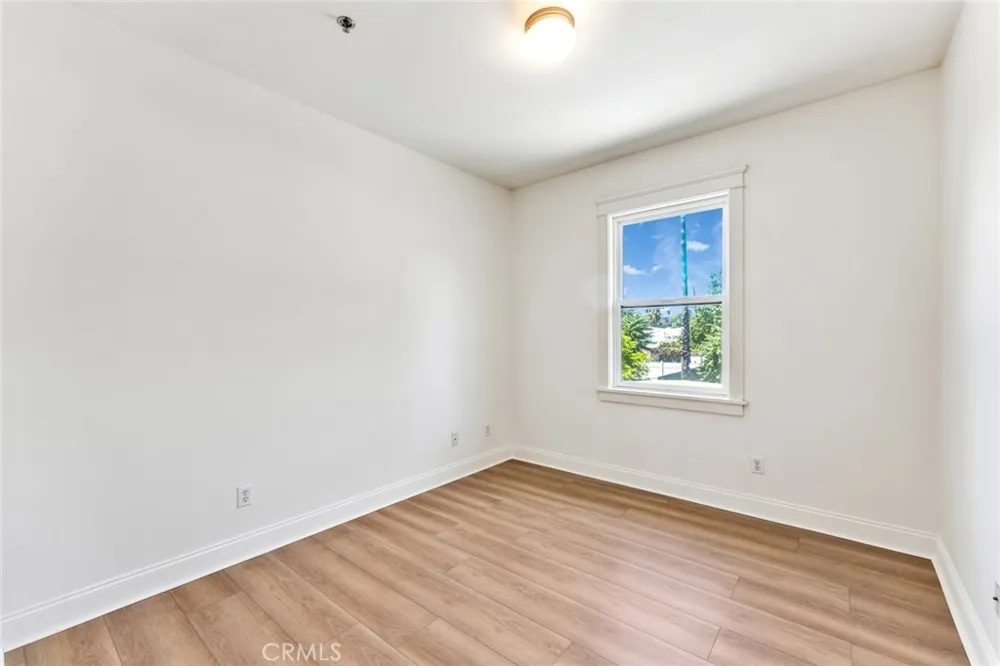 1590 Locust Pasadena, CA 91106