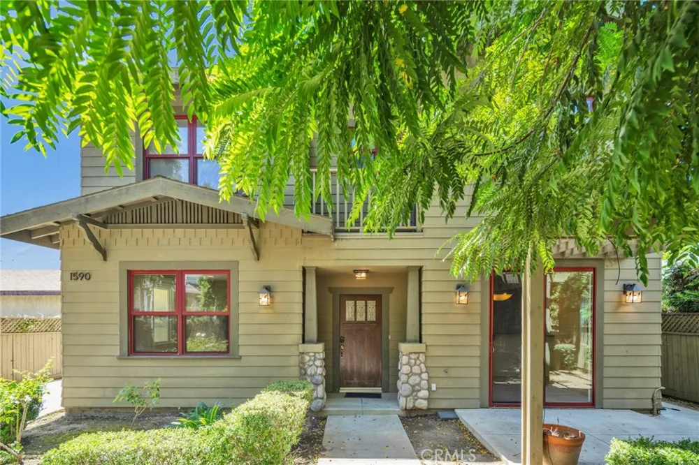 1590 Locust Pasadena, CA 91106