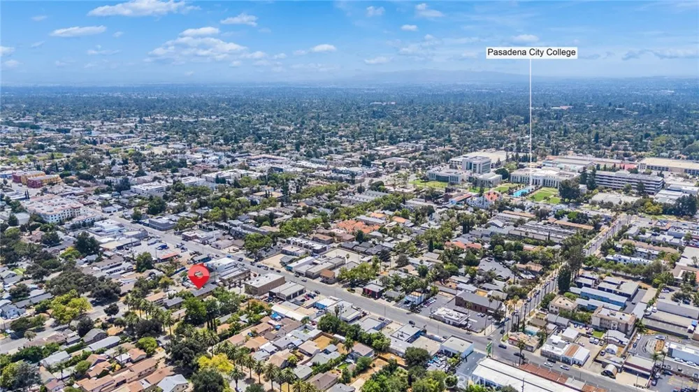 1590 Locust Pasadena, CA 91106