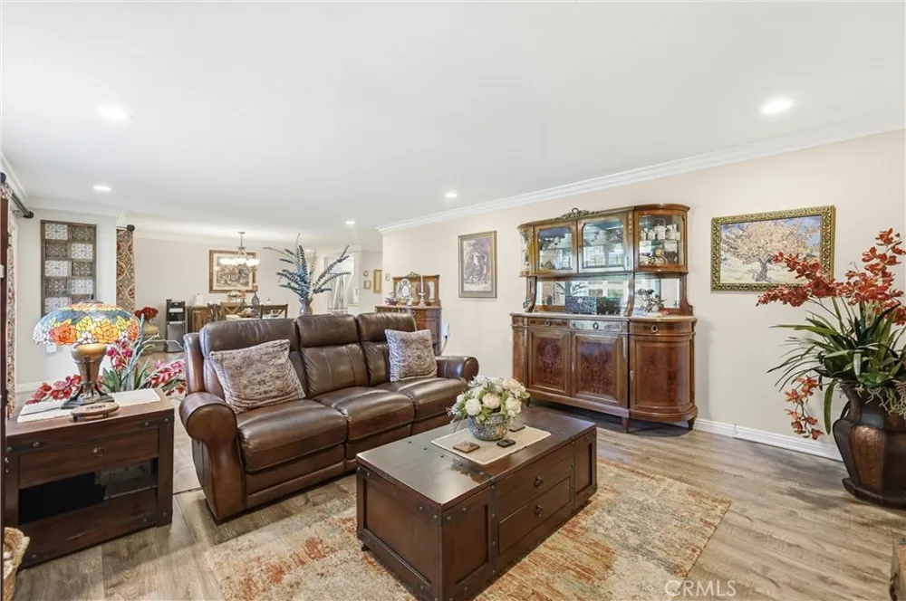2355 Via Mariposa W #2C Laguna Woods, CA 92637