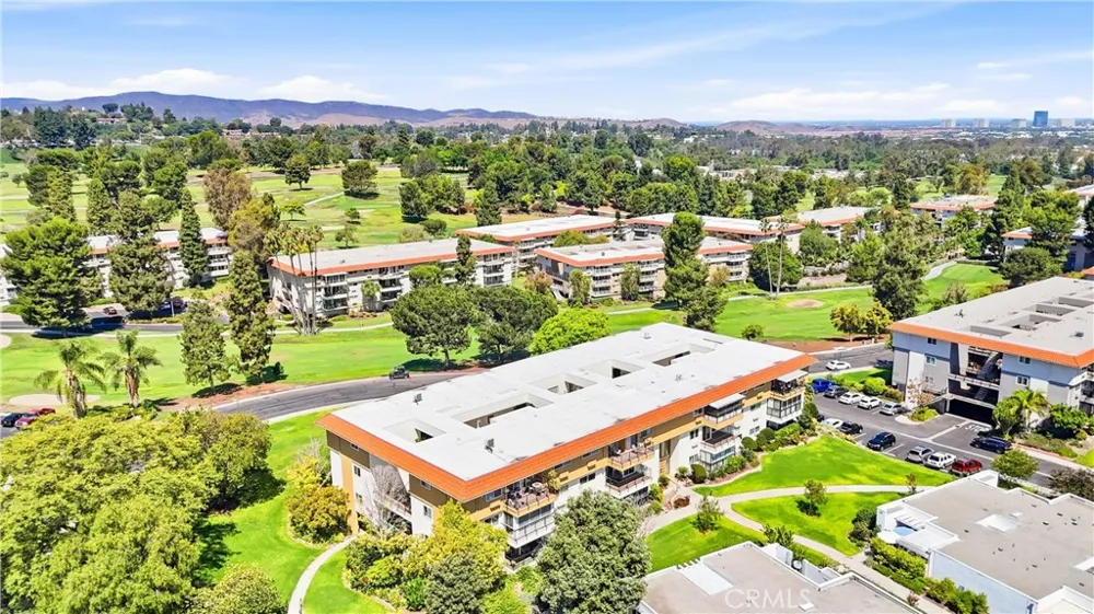 2355 Via Mariposa W #2C Laguna Woods, CA 92637