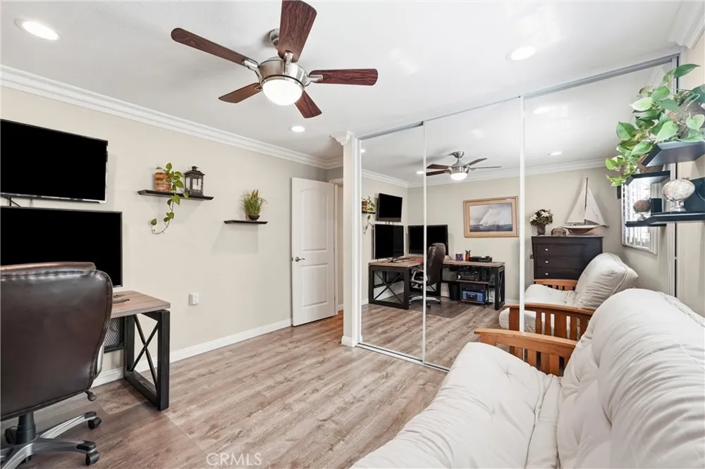 2355 Via Mariposa W #2C Laguna Woods, CA 92637