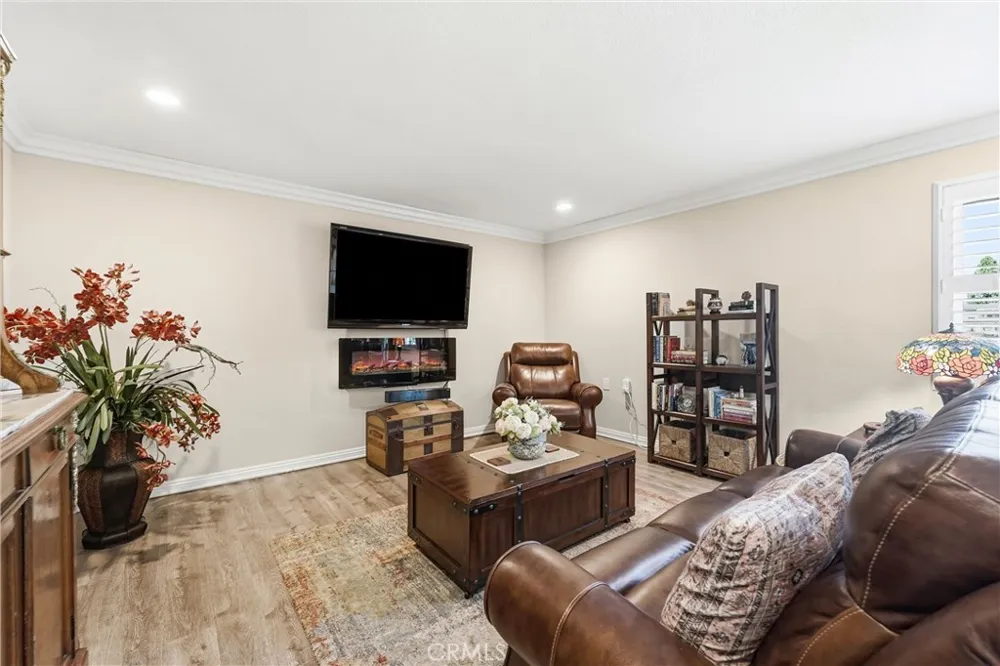 2355 Via Mariposa W #2C Laguna Woods, CA 92637