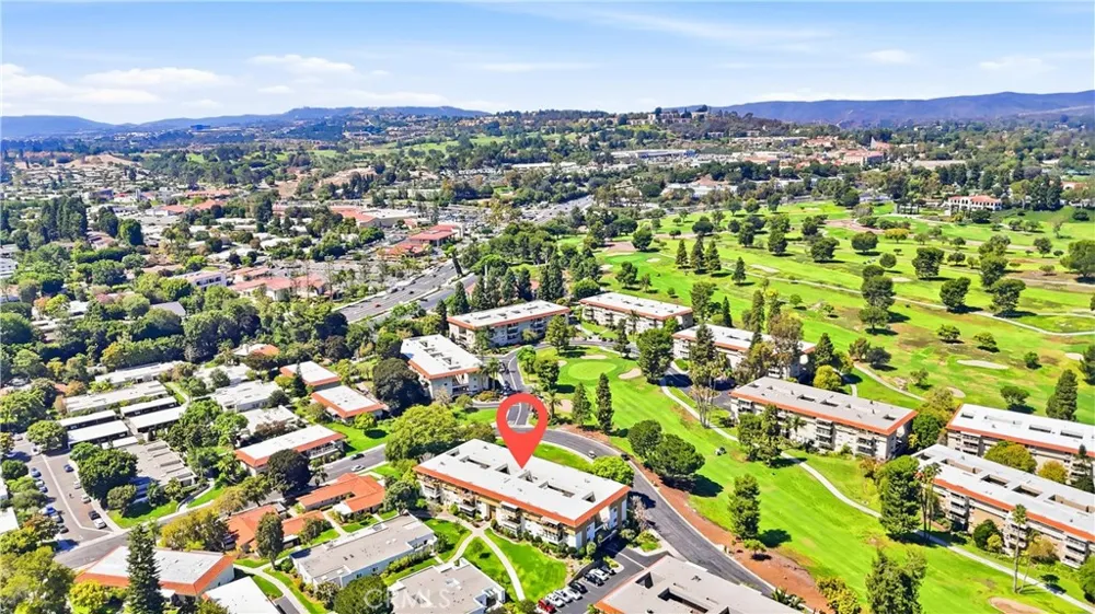2355 Via Mariposa W #2C Laguna Woods, CA 92637