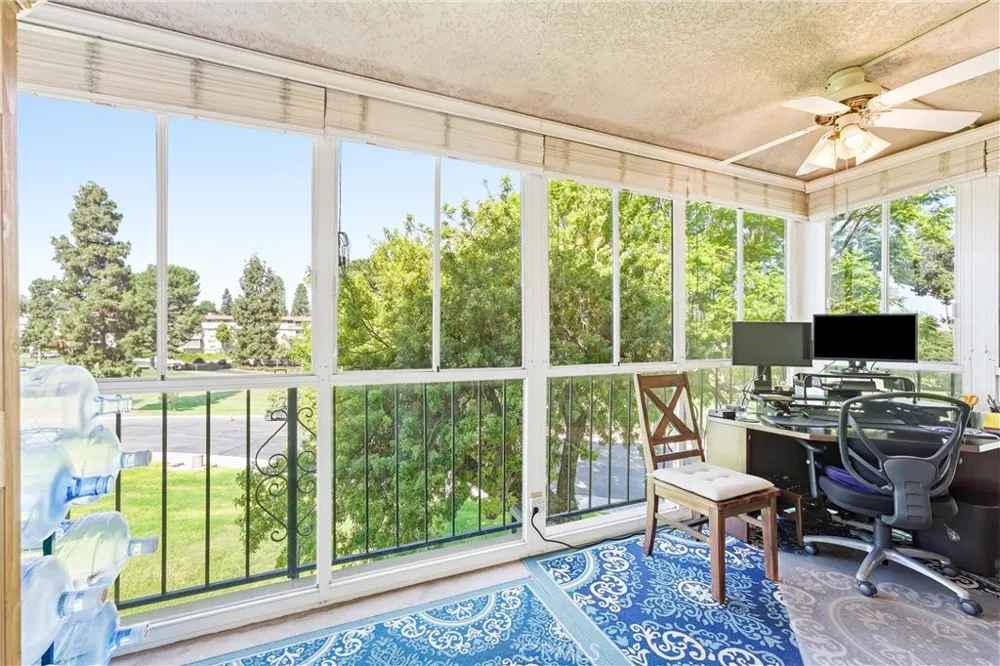2355 Via Mariposa W #2C Laguna Woods, CA 92637