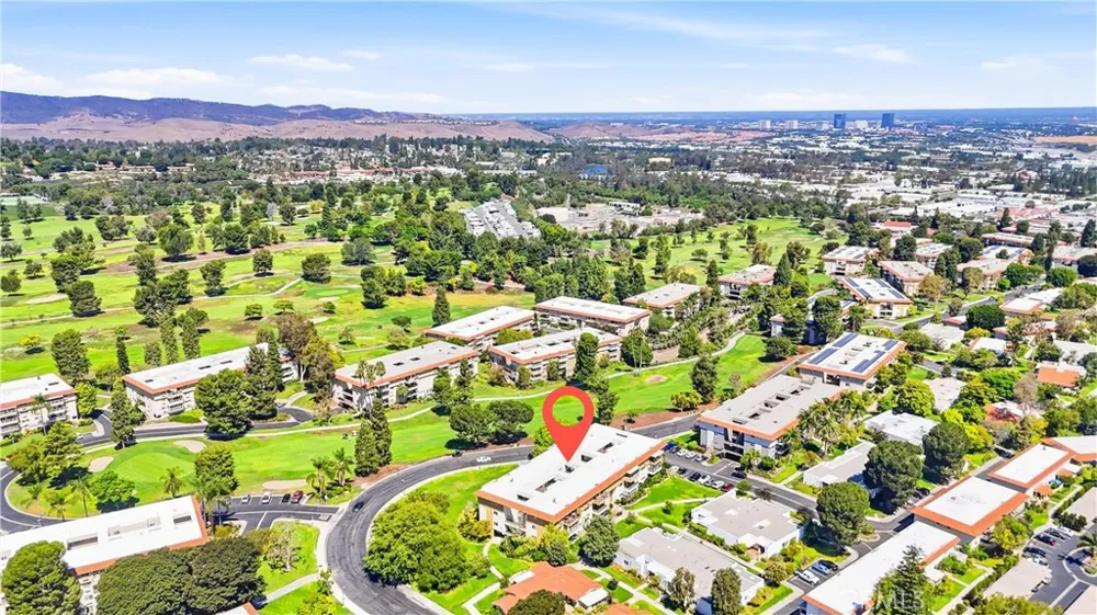 2355 Via Mariposa W #2C Laguna Woods, CA 92637