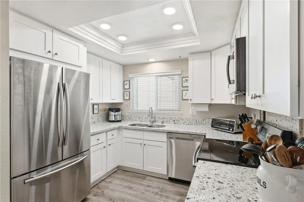 2355 Via Mariposa W #2C Laguna Woods, CA 92637