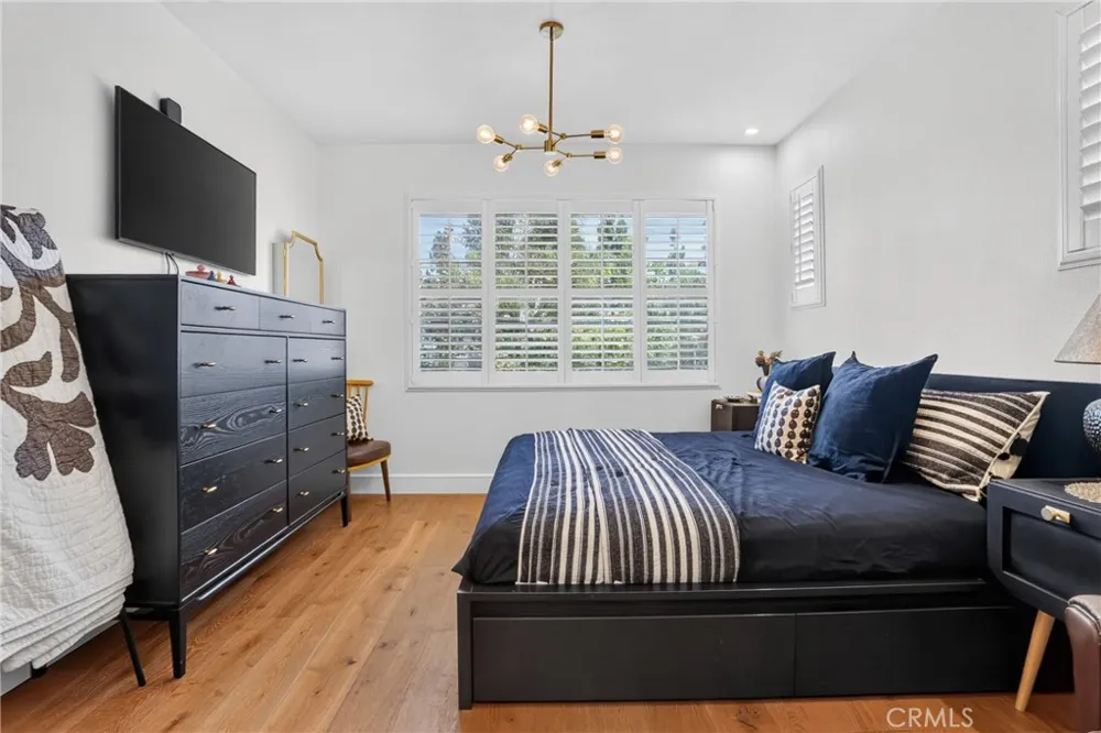 17 Woodcrest Aliso Viejo, CA 92656