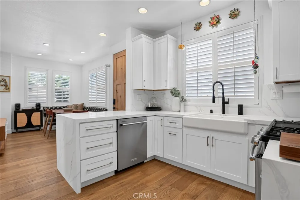 17 Woodcrest Aliso Viejo, CA 92656