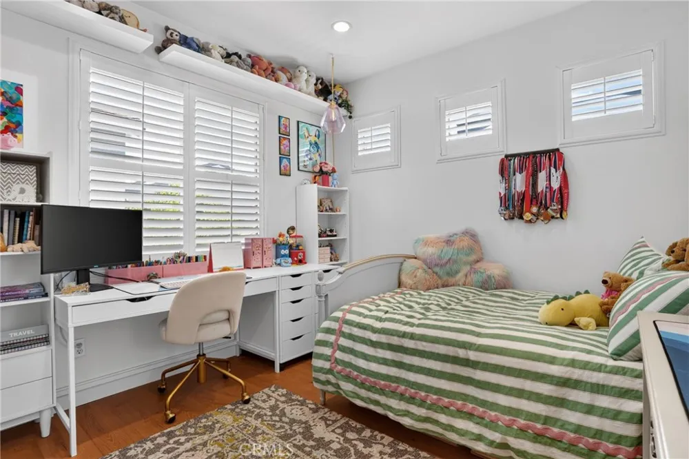 17 Woodcrest Aliso Viejo, CA 92656