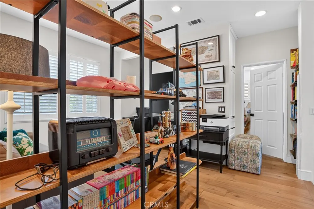 17 Woodcrest Aliso Viejo, CA 92656