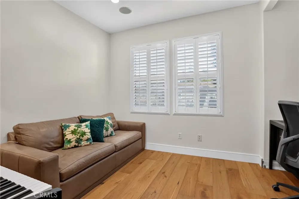 17 Woodcrest Aliso Viejo, CA 92656