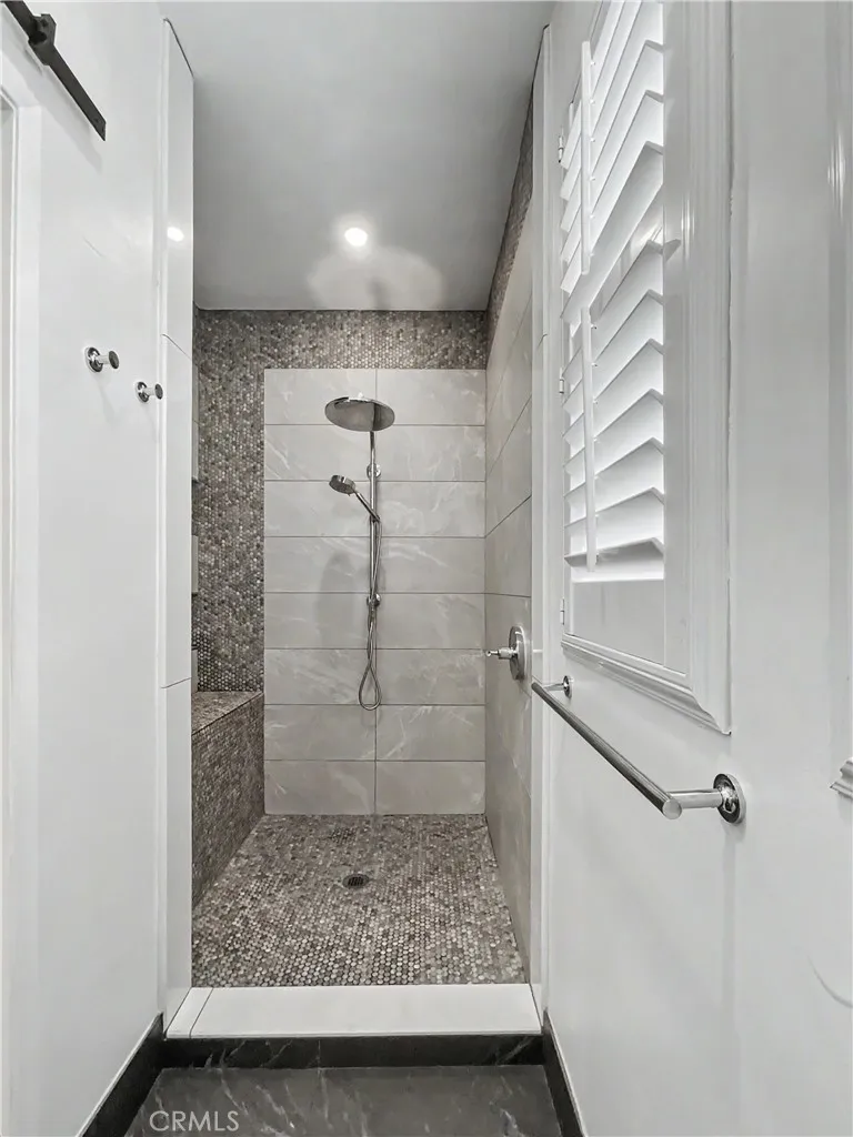 17 Woodcrest Aliso Viejo, CA 92656