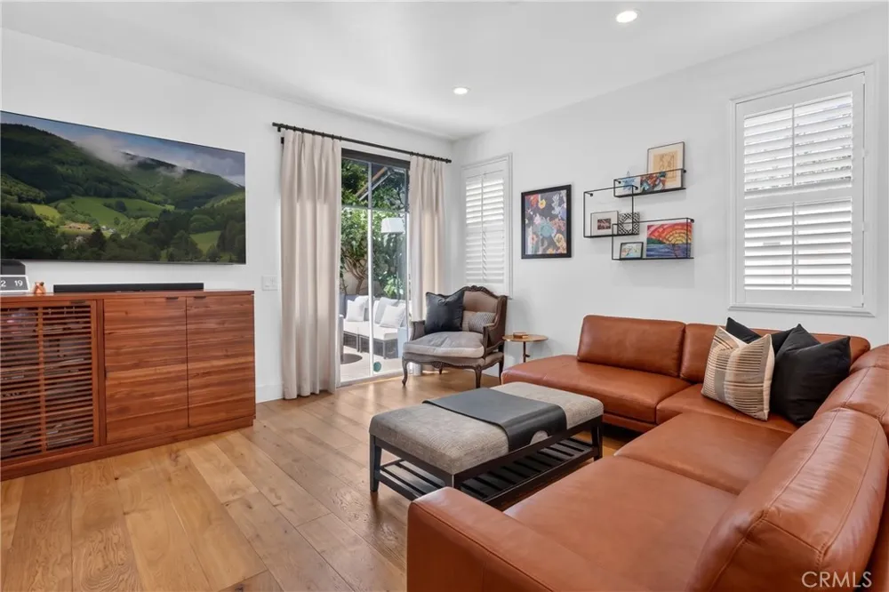 17 Woodcrest Aliso Viejo, CA 92656