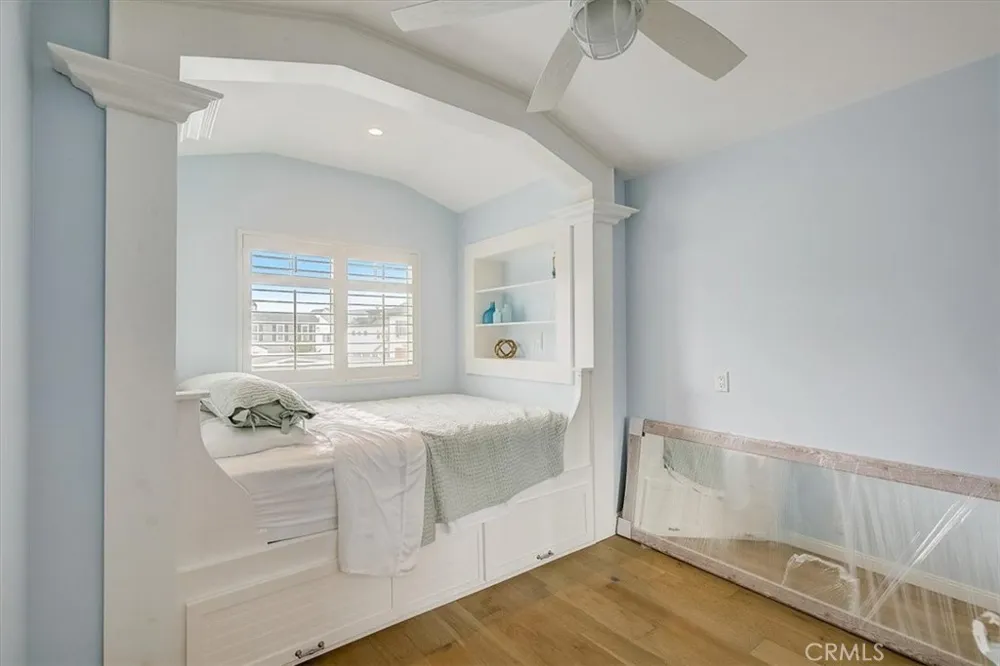 2128 Miramar Drive Newport Beach, CA 92661