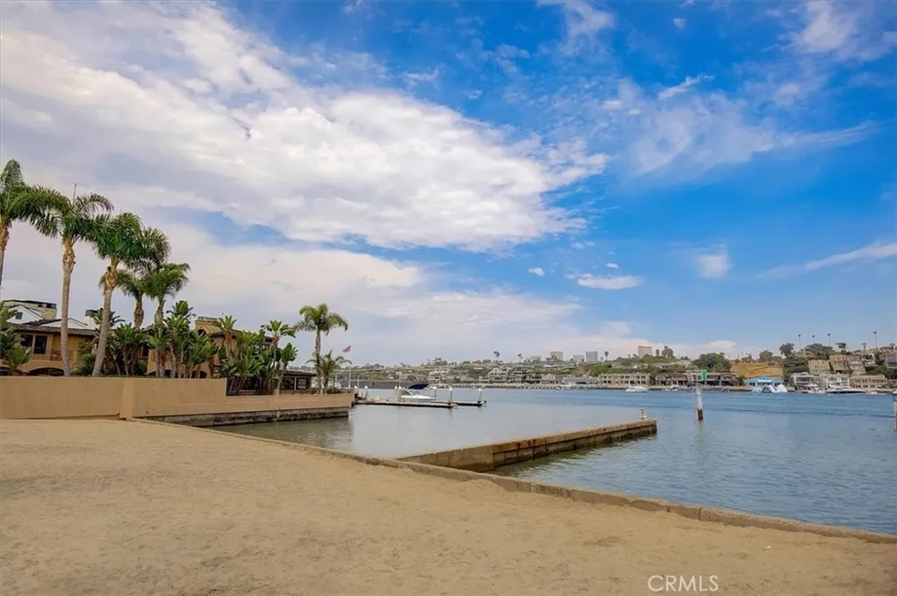2128 Miramar Drive Newport Beach, CA 92661