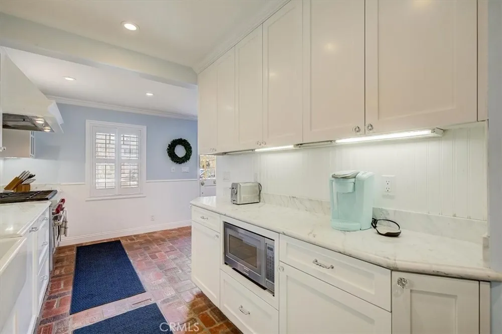 2128 Miramar Drive Newport Beach, CA 92661